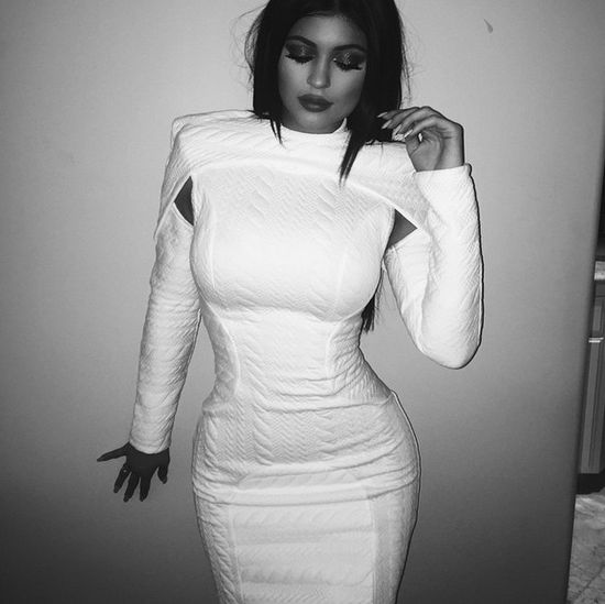 Kylie Jenner ma dość bycia małolatą (FOTO)