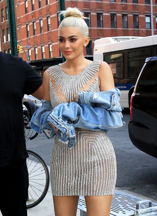 Sorry Kim, Twój największy klon skradł Ci zainteresowanie paparazzi Sorry Kim, Twój największy klon skradł Ci zainteresowanie paparazzi