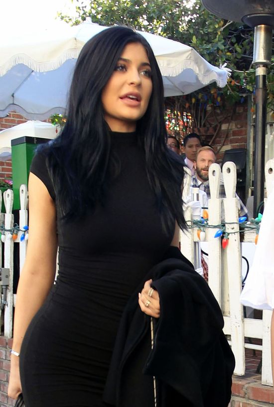 Z nosem w chmurach, czyli Kylie i Hailey na lunchu (FOTO) Z nosem w chmurach, czyli Kylie i Hailey na lunchu (FOTO)