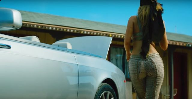Co to ma być? Kylie Jenner nagrała gangsterski klip! (VIDEO)