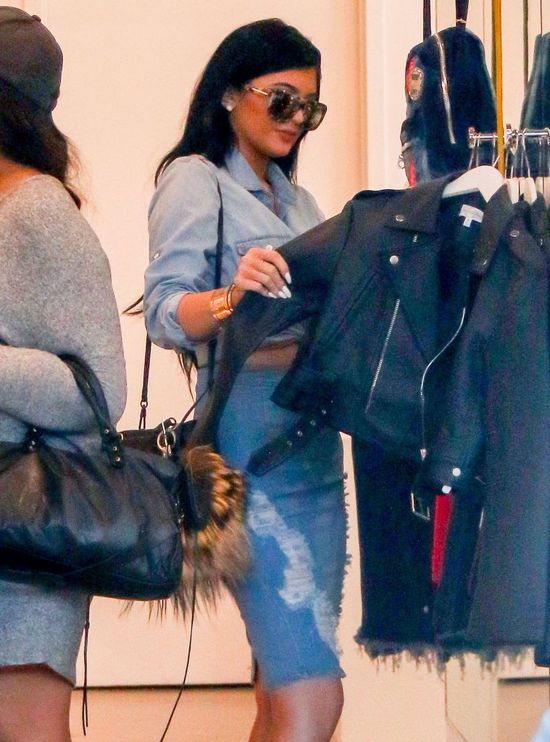 Czy to pupa Kylie, czy może chirurga plastycznego?