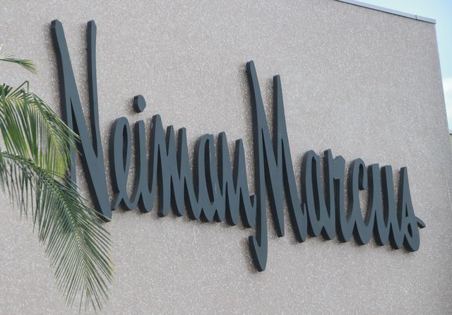 Kylie Jenner już na nowego Mercedesa (FOTO)