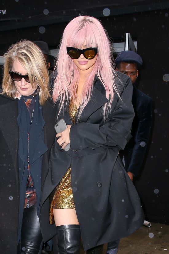 Tak ubrana Kylie Jenner mogła iść na imprezę gwiazd porno..