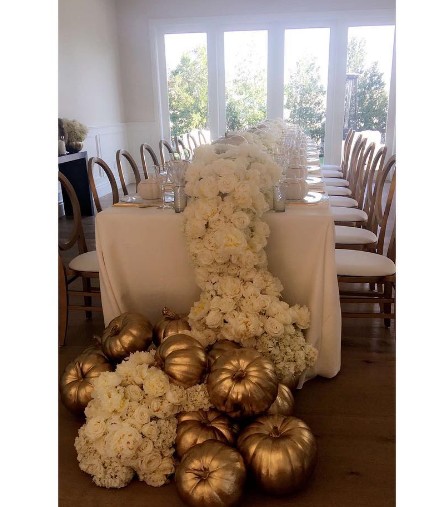 Kendall Jenner odstawiła szopkę przy stole podczas Święta Dziekczynienia