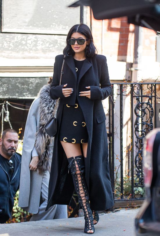 Kendall raczej nie pożyczy biustonosza od Kylie (FOTO)