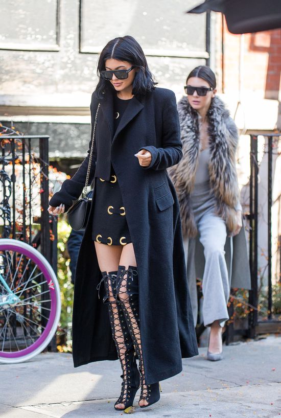 Kendall raczej nie pożyczy biustonosza od Kylie (FOTO)