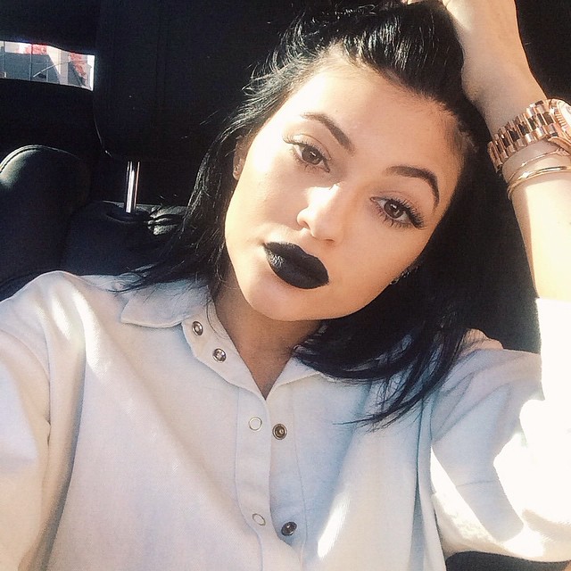 Kylie Jenner radzi: Jak zrobić idealne selfie (FOTO)