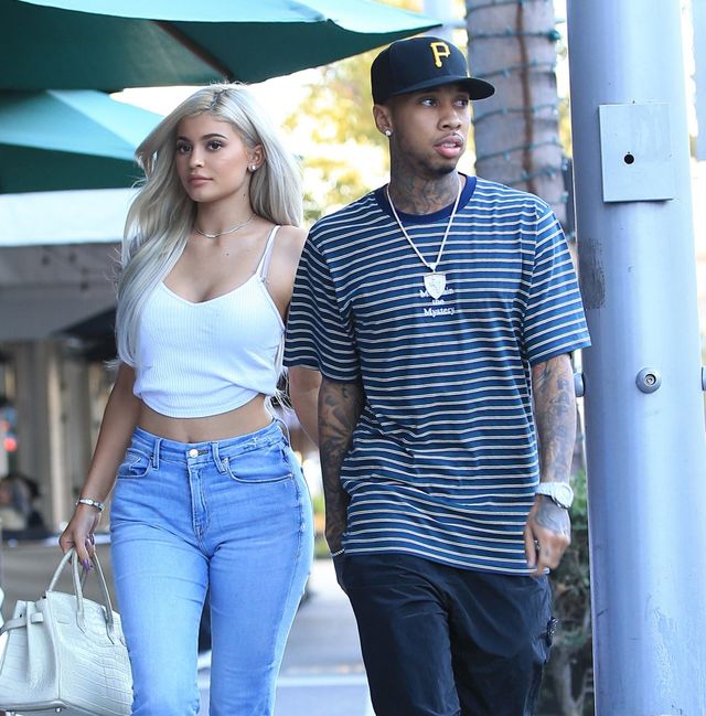 Kylie Jenner ma GIGANTYCZNY biust! (Instagram)