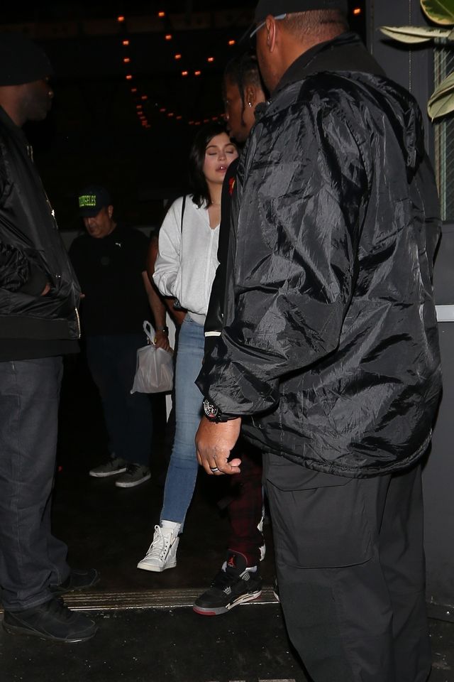 Kylie Jenner straciła seksapil po urodzeniu dziecka (ZDJĘCIA)