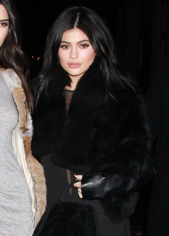 Tego się nie da odzobaczyć - Kylie z ustami zamiast oczu