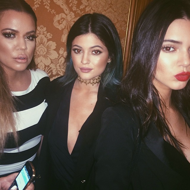 Kylie Jenner coraz bardziej podobna do Kim Kardashian (FOTO)