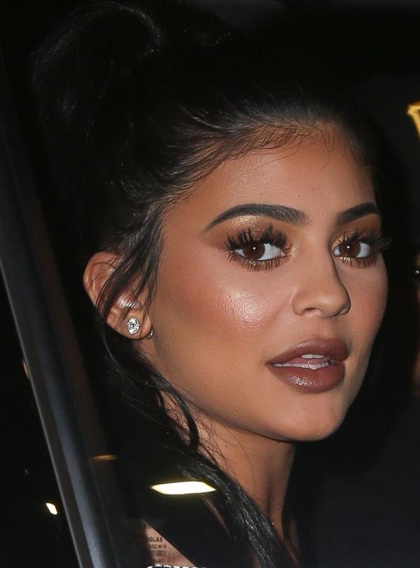 To NIE JEST peruka! Kylie Jenner została BLONDYNKĄ (Snapchat)