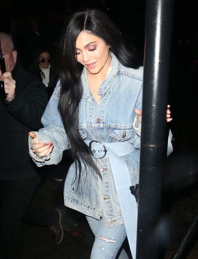 Gdybym ja TO założyła, wyglądałabym jak w worku na śmieci - pisze fanka Kylie (F