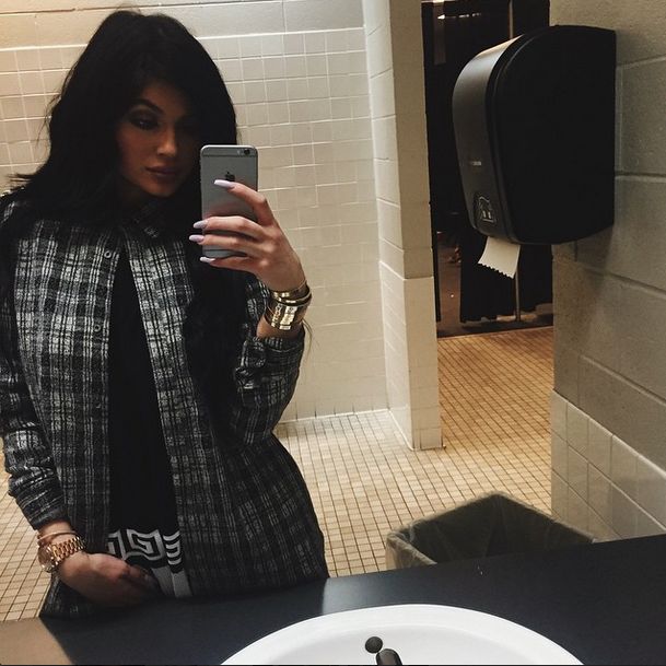 Chłopak Kylie Jenner przyłapany w klubie ze striptizem VIDEO