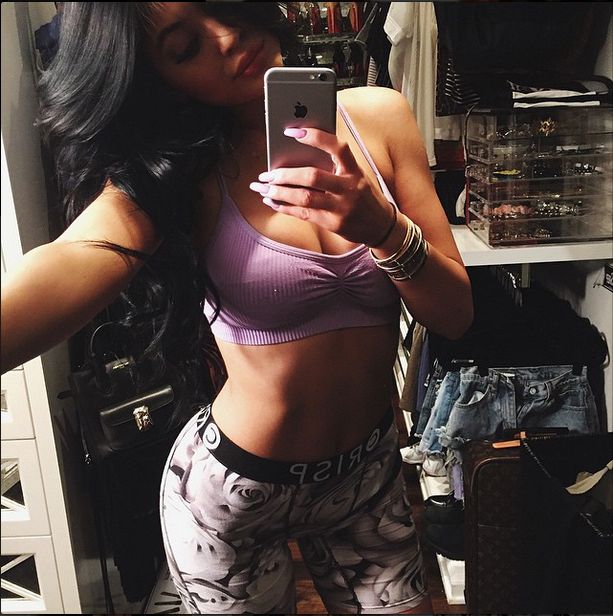 W czym tkwi sekret szczupłej figury Kylie Jenner? (FOTO)