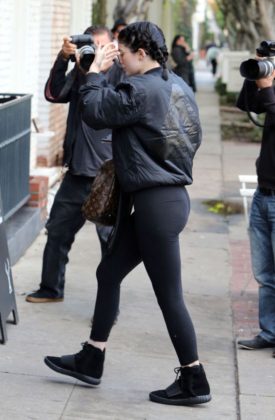 Ta plotka o Kylie Jenner jest naprawdę obrzydliwa (FOTO) Ta plotka o Kylie Jenner jest naprawdę obrzydliwa (FOTO)