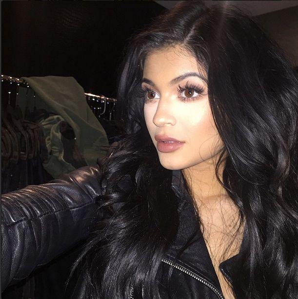 Czy Kylie Jenner słyszy to, co mówi? (VIDEO) Czy Kylie Jenner słyszy to, co mówi? (VIDEO)