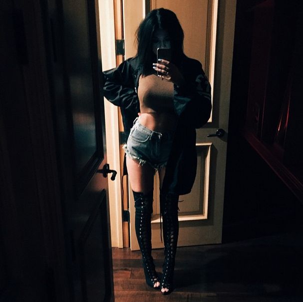 W czym tkwi sekret szczupłej figury Kylie Jenner? (FOTO)