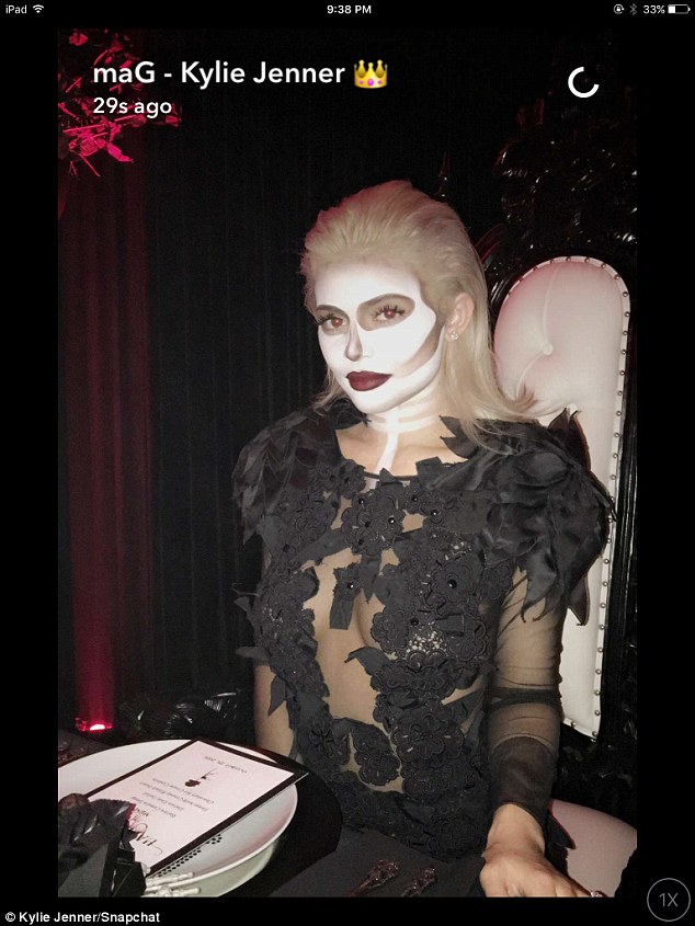 Kendall przebrała się za prostytutkę? Co ma na sobie Kylie?