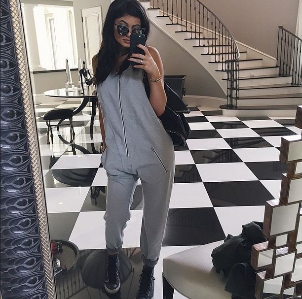 Kim Kardashian pierwszy raz o operacjach 17-letniej siostry