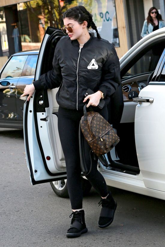 Ta plotka o Kylie Jenner jest naprawdę obrzydliwa (FOTO) Ta plotka o Kylie Jenner jest naprawdę obrzydliwa (FOTO)