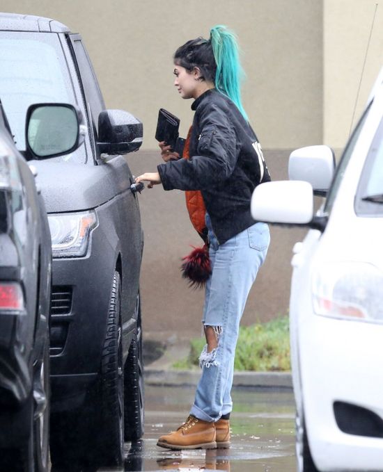 Kylie Jenner też łysieje?! (FOTO)