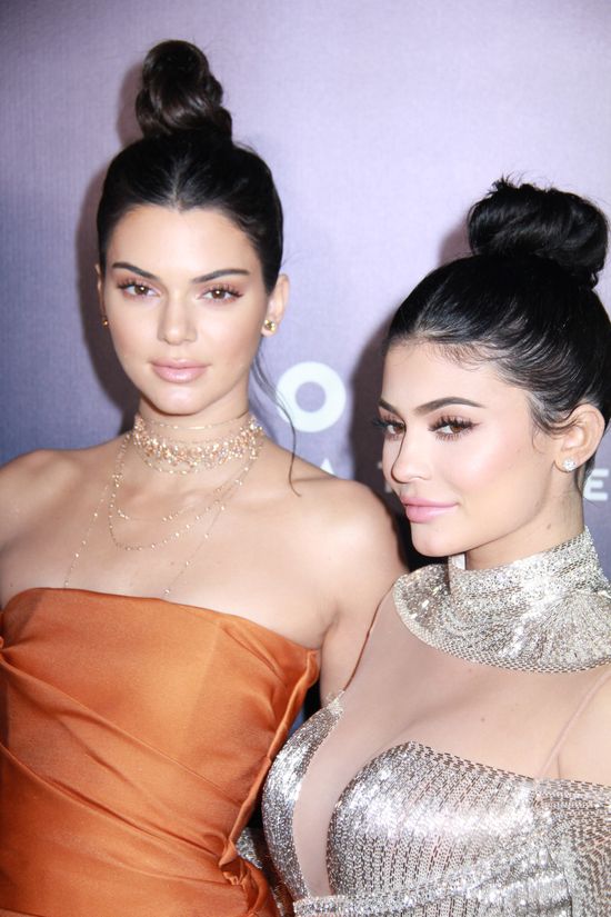  Tragedia na After Party: Kendall Jenner bardziej niż siebie przypomina siostrę!