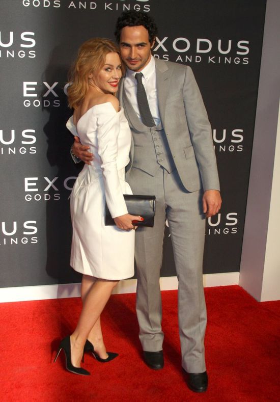 Z twarzą Kylie Minogue wszystko jest w porządku? (FOTO)