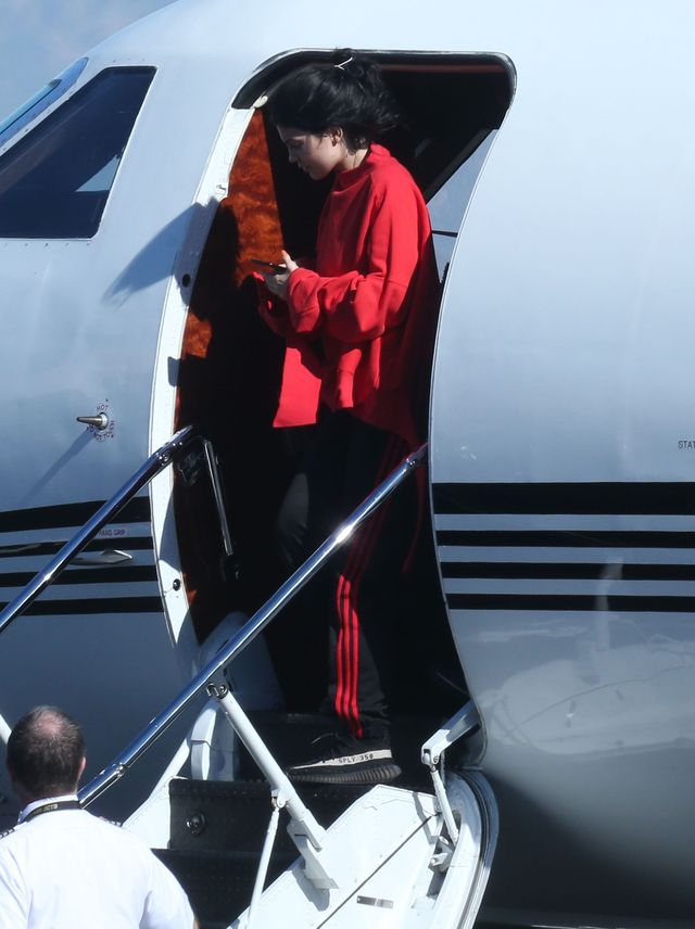 Ale JAK TO?! Kylie Jenner ROZCZOCHRANA? Szykuje się do roli mamy?