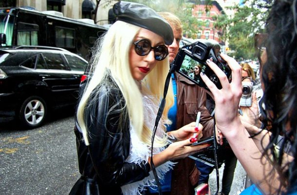 Lady Gaga: Noszę podróbki