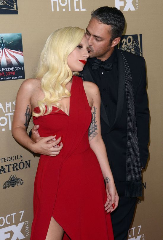 Lady Gaga poczuła się jak Angelina Jolie (FOTO)