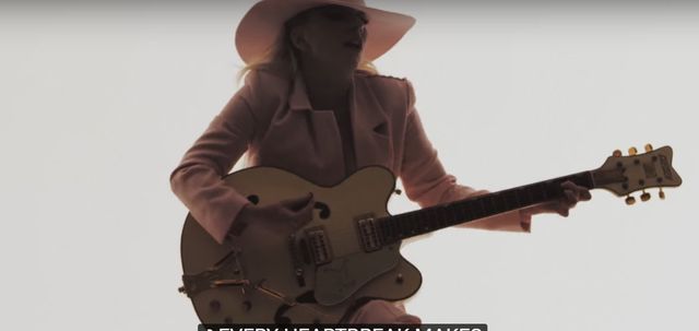 Oto teledysk do jednej z lepszych piosenek z 2016 roku! (VIDEO)