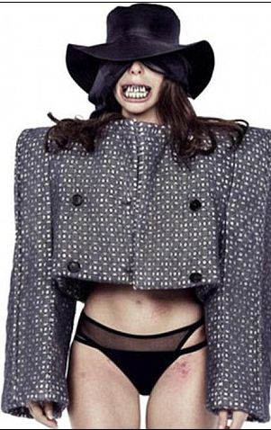 Miley Cyrus nie taka oryginalna jak o niej mówią? (FOTO) Miley Cyrus nie taka oryginalna jak o niej mówią? (FOTO)