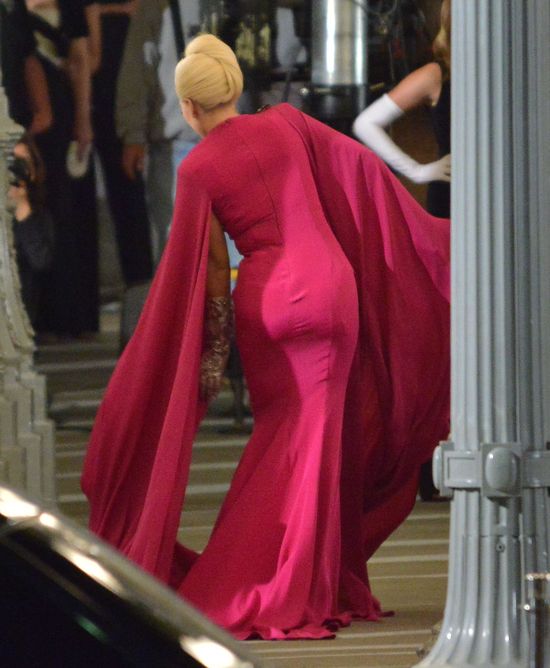 Tym razem ma dobre wytłumaczenie dla swojego stroju (FOTO) Tym razem ma dobre wytłumaczenie dla swojego stroju (FOTO)