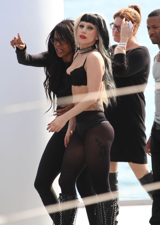Lady Gaga zmienia styl! (FOTO)