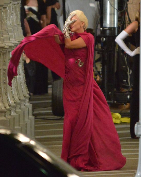 Tym razem ma dobre wytłumaczenie dla swojego stroju (FOTO) Tym razem ma dobre wytłumaczenie dla swojego stroju (FOTO)