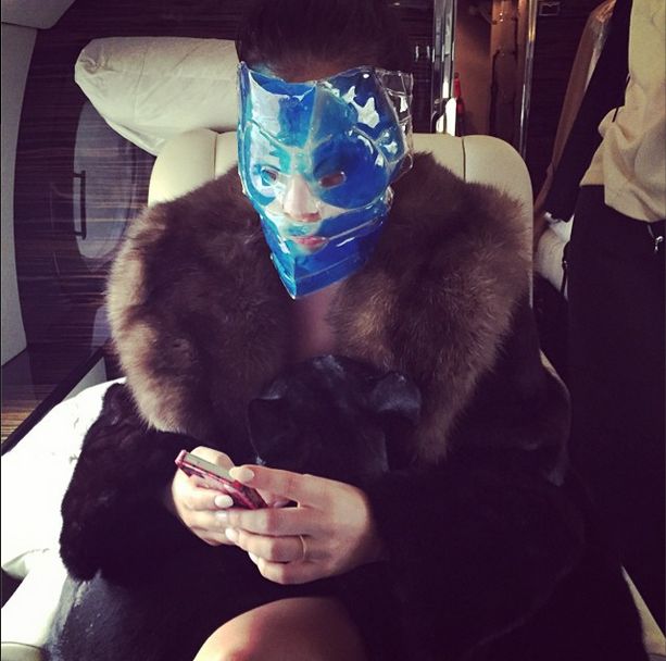 Ta gwiazda uwielbia eksperymentować ze swoim wyglądem (FOTO)