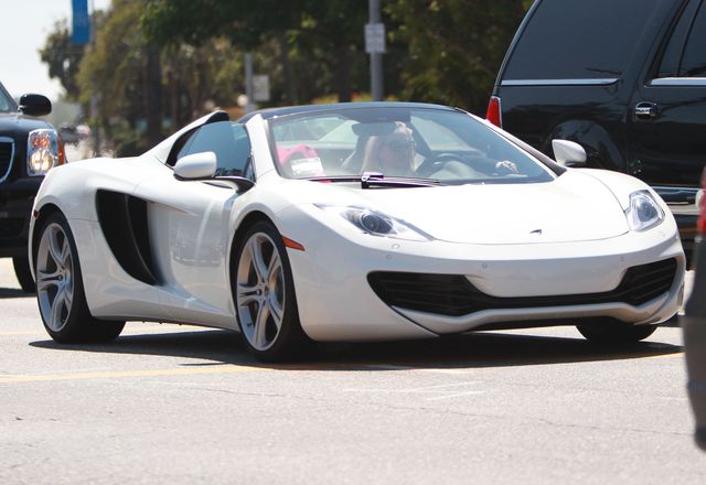 Lady Gaga w białym Lamborghini Lady Gaga w białym Lamborghini