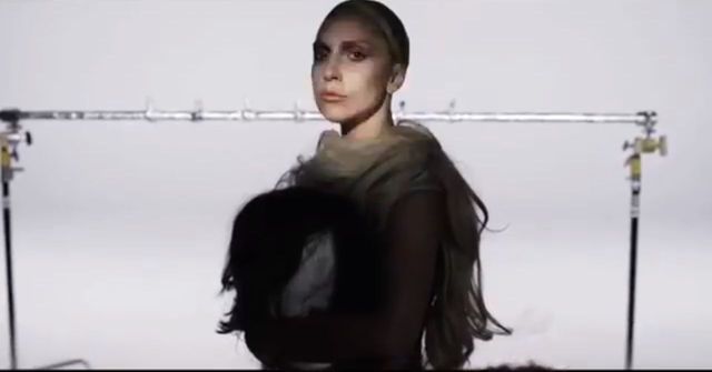 Tym dla Lady Gagy jest ARTPOP (VIDEO)