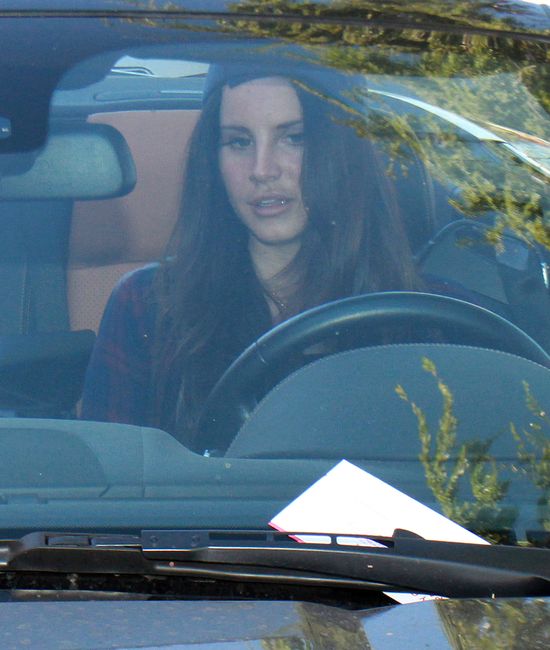 Lana Del Rey tego lata się nie smuci? (FOTO)