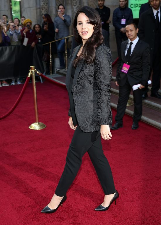 Lana Del Rey boi się o swoje życie!