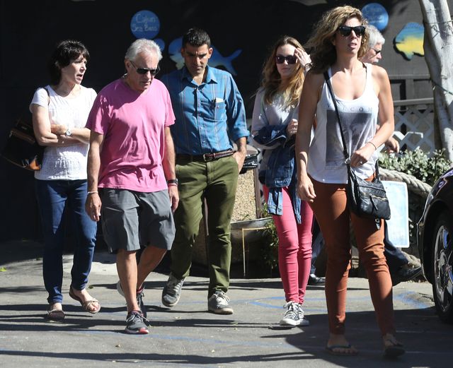 Jak Blair Waldorf skomentowałaby ten strój? (FOTO)