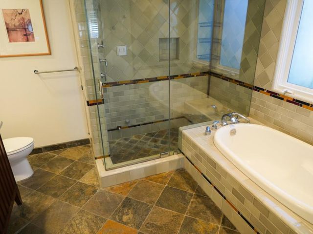 Gwiazda Plotkary sprzedaje dom (FOTO) Gwiazda Plotkary sprzedaje dom (FOTO)