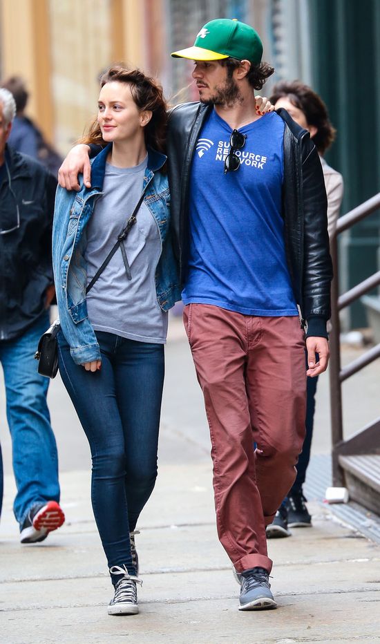 Leighton Meester bez makijażu w objęciach męża (FOTO)