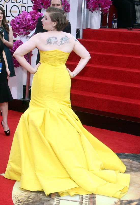 Lena Dunham na rozdaniu Złotych Globów pokazała swój tatuaż