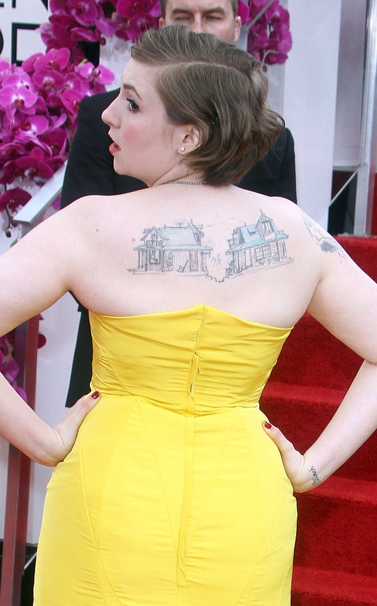 Lena Dunham na rozdaniu Złotych Globów pokazała swój tatuaż