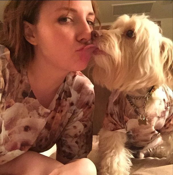 Jej wałeczki nie przeszkadzają (FOTO)