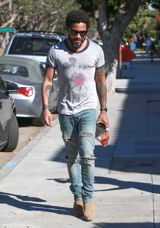 UPS! Lenny Kravitz pokazał PUPĘ (FOTO)