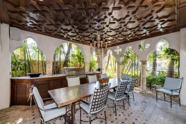 Lenny Kravitz sprzedaje willę! Cena zwala z nóg!