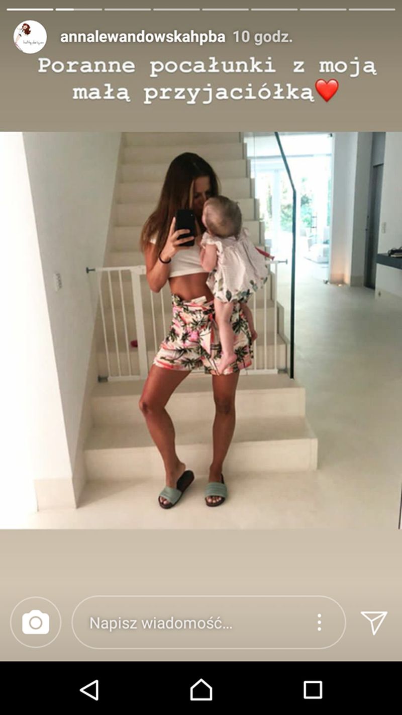 Anna Lewandowska z Klarą w PODOBNYCH stylizacjach 